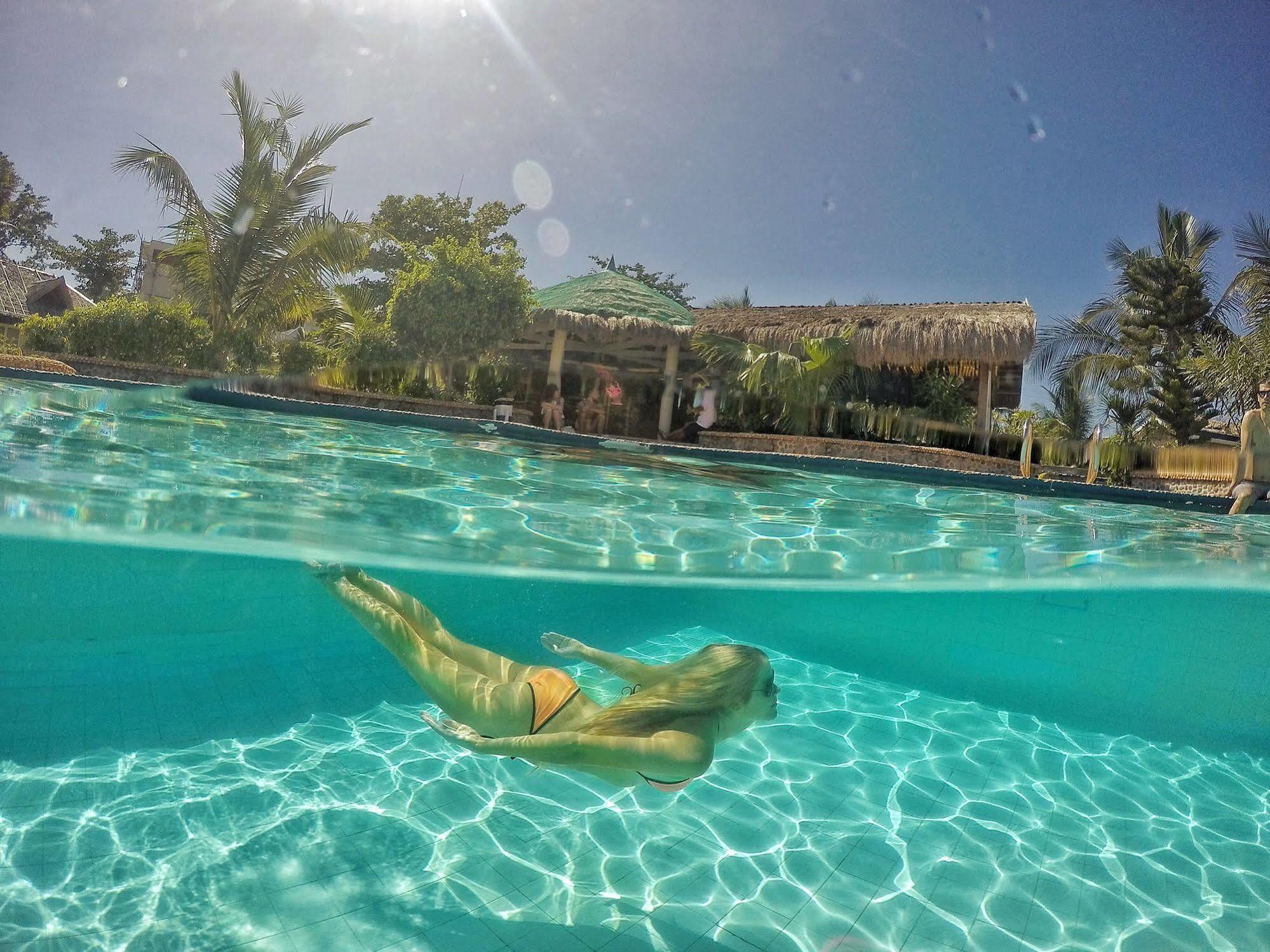 Thresher Cove Dive Resort Malapascua Exterior foto